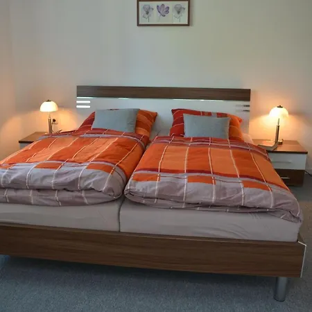Ferienhaus Mit Terrasse Und Parkplatz Apartment *