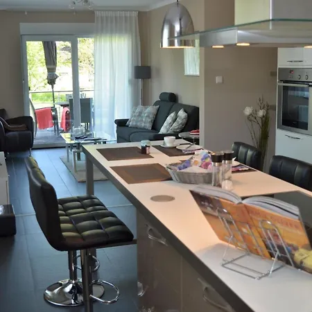 Apartment Ferienhaus Mit Terrasse Und Parkplatz *