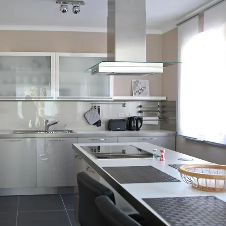 Ferienhaus Mit Terrasse Und Parkplatz *